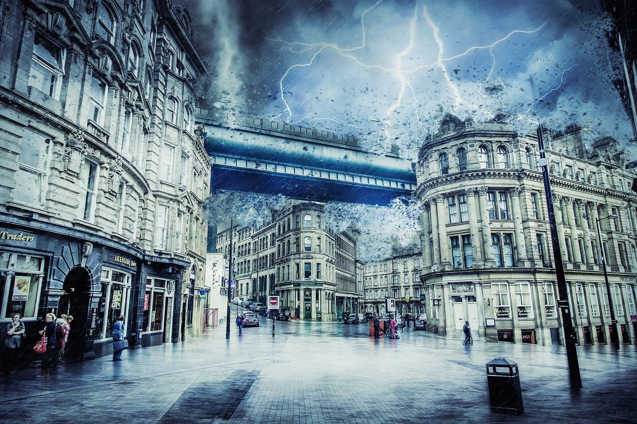 Safety Tips for Hurricanes and Storm Surges